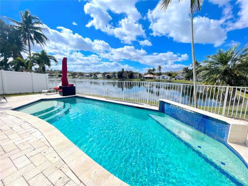 4923 Sw 33rd Way, Fort Lauderdale, FL, 33312-7927 | Card Image