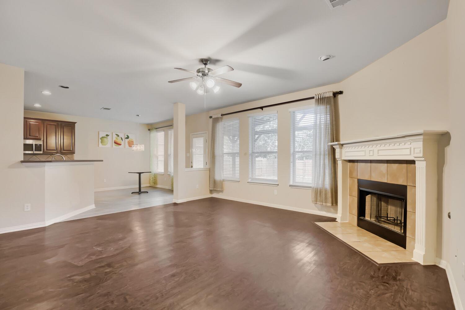 Residential Lease in Austin 3