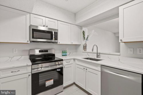 1212-n-5505 Seminary Rd, FALLS CHURCH, VA, 22041-3577 | Card Image