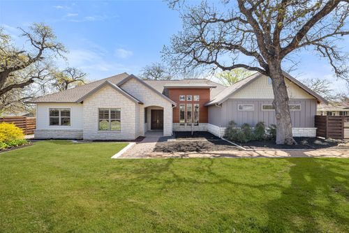 1017 S Quinlan Park Rd, Austin, TX, 78732-6032 | Card Image