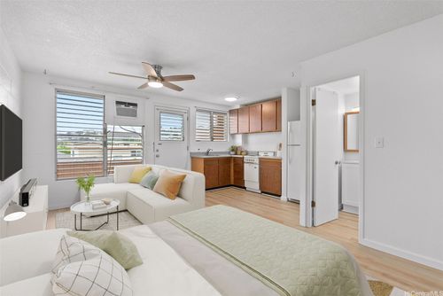 apt-302-636 Nalanui St, Honolulu, HI, 96817-3057 | Card Image