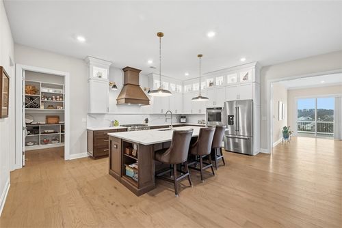 2017 Froman Dr, Baden, PA, 15005-2718 | Card Image