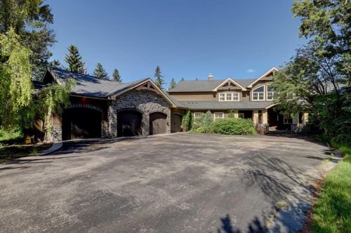 16 Pinehurst Dr, Heritage Pointe, AB, T1S4J3 | Card Image