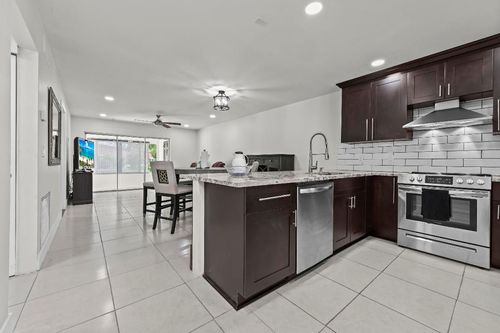 647 Marlboro Oval, Lake Worth, FL, 33467-2674 | Card Image