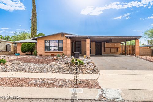 525 N Bunker Hill Dr, Tucson, AZ, 85748-3335 | Card Image