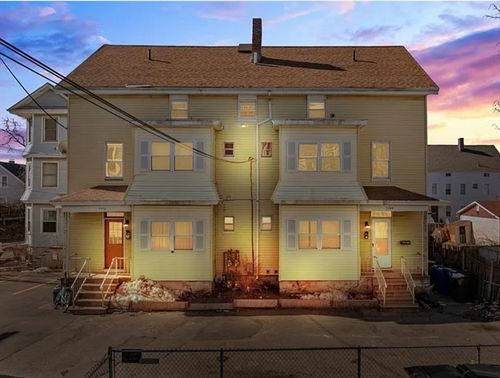 2-1116 N Main St, Fall River, MA, 02720-2726 | Card Image