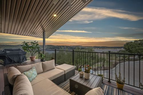 19833 Lakehurst Loop, Spicewood, TX, 78669-6562 | Card Image