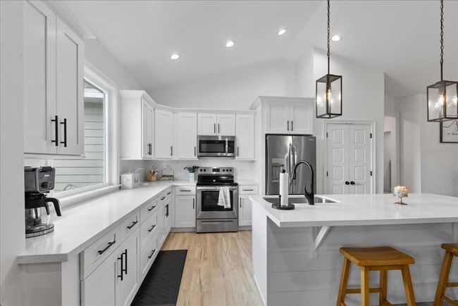 173 Sw 24 Th Ave, House other with 3 bedrooms, 2 bathrooms and 2 parking in Trenton FL | Image 7