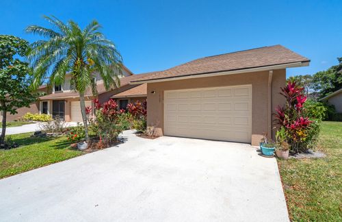 11909 Donlin Dr, Wellington, FL, 33414-6211 | Card Image
