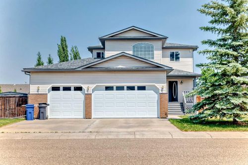 611 Gib Bell Close, Irricana, AB, T0M1B0 | Card Image