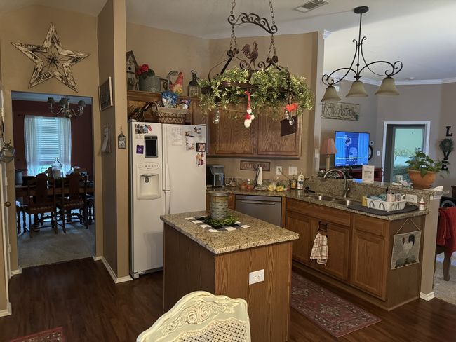 108 Forest Park Ln, House other with 3 bedrooms, 2 bathrooms and null parking in Red Oak TX | Image 5