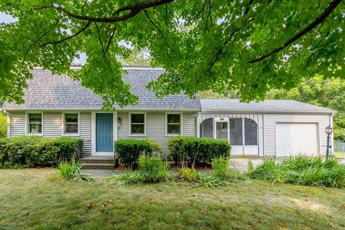 18 Burbank Ln, Lancaster, MA, 01523-2547 | Card Image