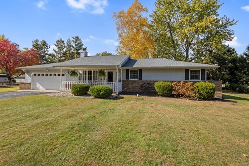 602 Forsythia St Se, Demotte, IN, 46310-8241 | Card Image