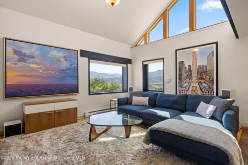295 Upper Ranch Rd, Aspen, CO, 81611-9625 | Card Image