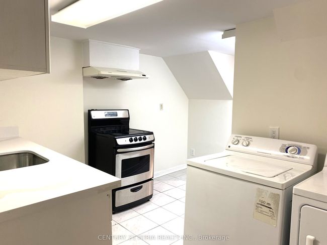 86 Greensboro Dr, House other with 5 bedrooms, 4 bathrooms and 3 parking in Markham ON | Image 34