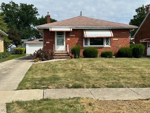 12313 Eastwood Blvd, Garfield Heights, OH, 44125-3902 | Card Image