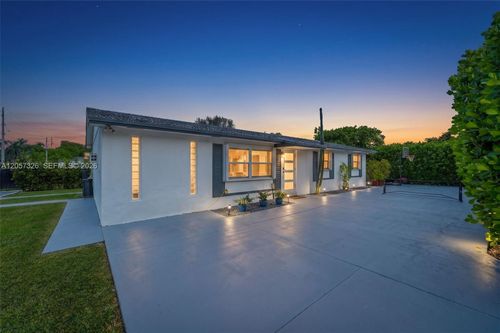 23170 Sw 155th Ave, Miami, FL, 33170-6906 | Card Image