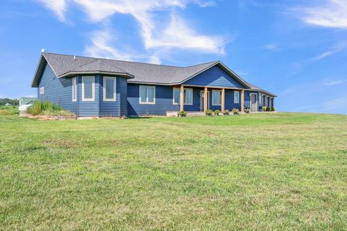 7095 200th St, Harris, IA, 51345-7006 | Card Image