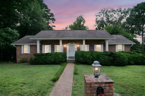 7104 Moreview Rd, Chattanooga, TN, 37412-4140 | Card Image