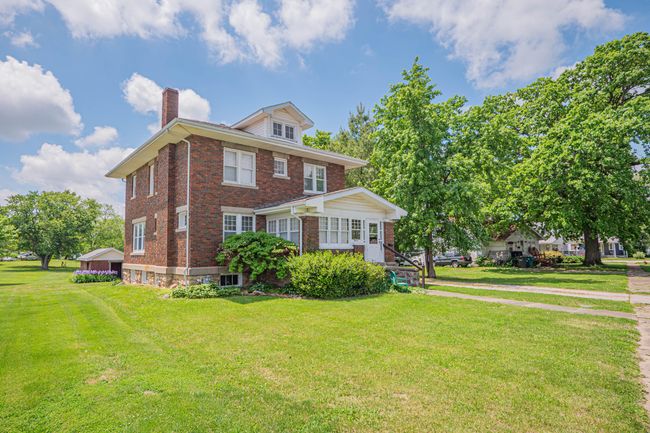 409 E Elm St, House other with 3 bedrooms, 2 bathrooms and null parking in Huntsville MO | Image 42