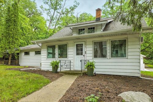 46210 Perkins Blvd, Grand Beach, MI, 49117-9087 | Card Image