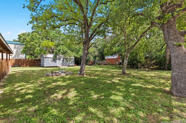 14280 State Highway 16 N, House other with 3 bedrooms, 2 bathrooms and null parking in Medina TX | Image 33