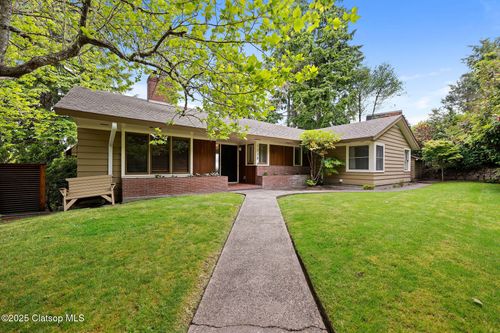 1228 11th Street, Astoria, OR, 97103 | Card Image
