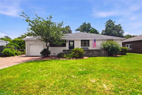 2933 Cape Henry Dr, Virginia Beach, VA, 23451-1529 | Card Image
