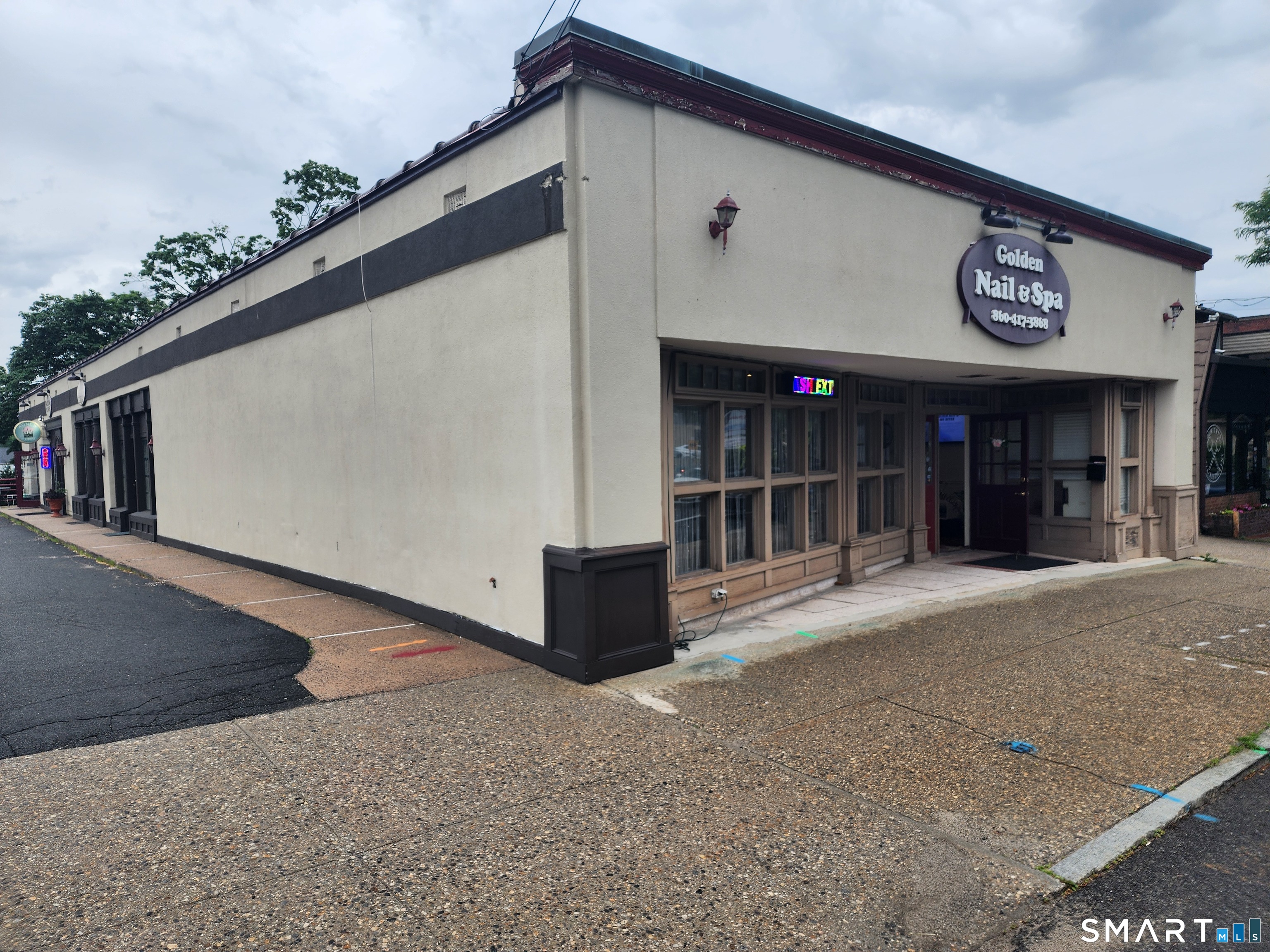 587 Main St, Watertown, CT 06795