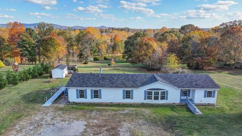 381 Browns Point Dr, Moneta, VA, 24121-2749 | Card Image