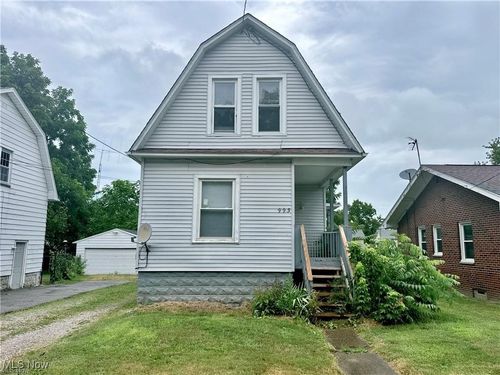 993 Concord Ave, Akron, OH, 44306-2402 | Card Image