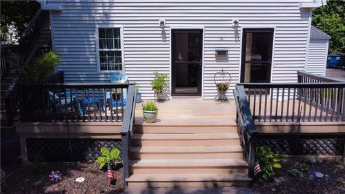 16 Jennison Rd, Warwick, RI, 02889-2008 | Card Image