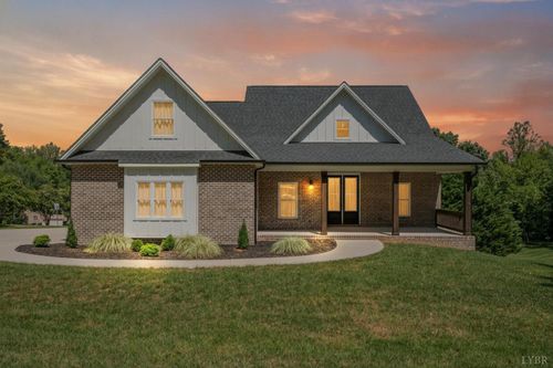 96 Two Creek Dr, Lynchburg, VA, 24502-5907 | Card Image