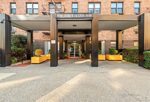 35-20 Leverich St, Jackson Heights, NY, 11372 | Card Image