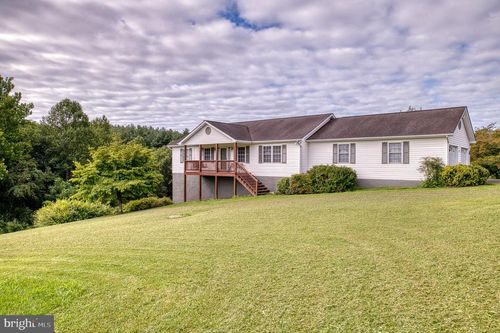 13151 Berry Ln, BOSTON, VA, 22713-4368 | Card Image