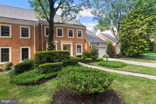 21 Foxwood Dr, Moorestown, NJ, 08057-4103 | Card Image