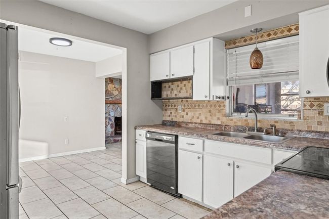 Kitchen | Image 5