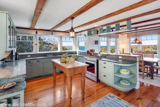 94 Menemsha Inn Rd, House other with 6 bedrooms, 5 bathrooms and null parking in Chilmark MA | Image 8