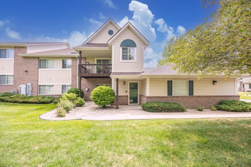 6906 Dale Dr, RACINE, WI, 53402-9415 | Card Image