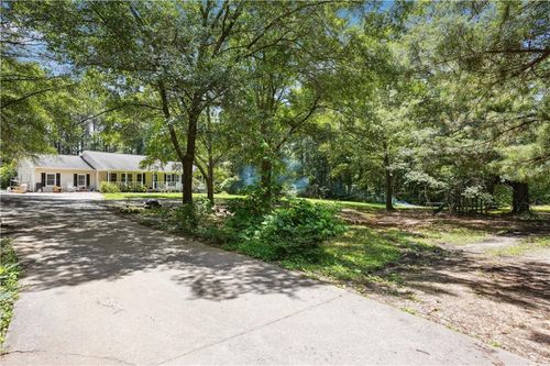 4825 Rollins Dr, Powder Springs, GA, 30127-3373 | Card Image