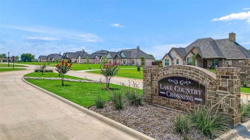 109 Chisolm Trl, Pottsboro, TX, 75076-3165 | Card Image