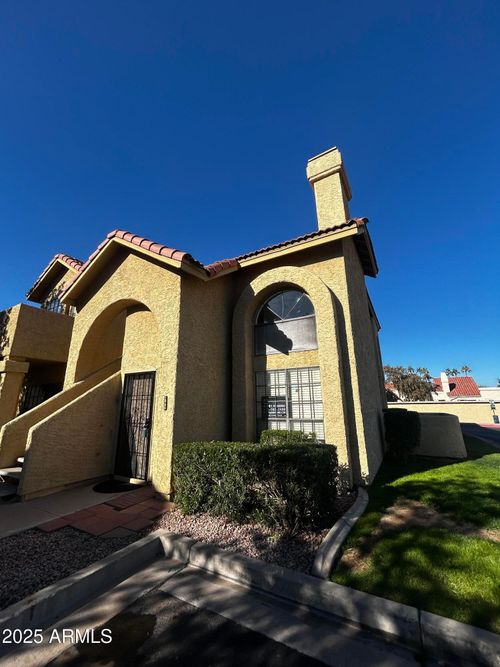 1066-1126 W Elliot Rd, Chandler, AZ, 85224-1883 | Card Image