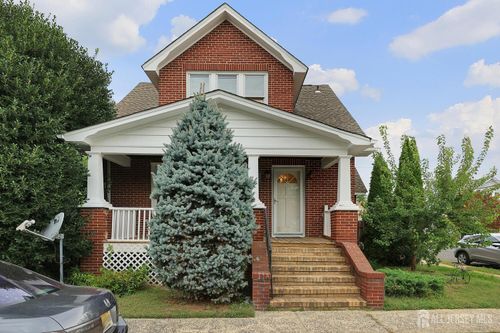 1 W Grochowiak St, South River, NJ, 08882-1536 | Card Image