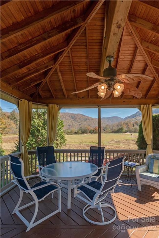 28 Sovereign Ln, House other with 4 bedrooms, 4 bathrooms and null parking in Fairview NC | Image 40