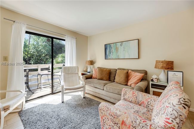 APT-17H - 45 Folly Field Rd, Condo with 2 bedrooms, 2 bathrooms and null parking in Hilton Head Island SC | Image 10