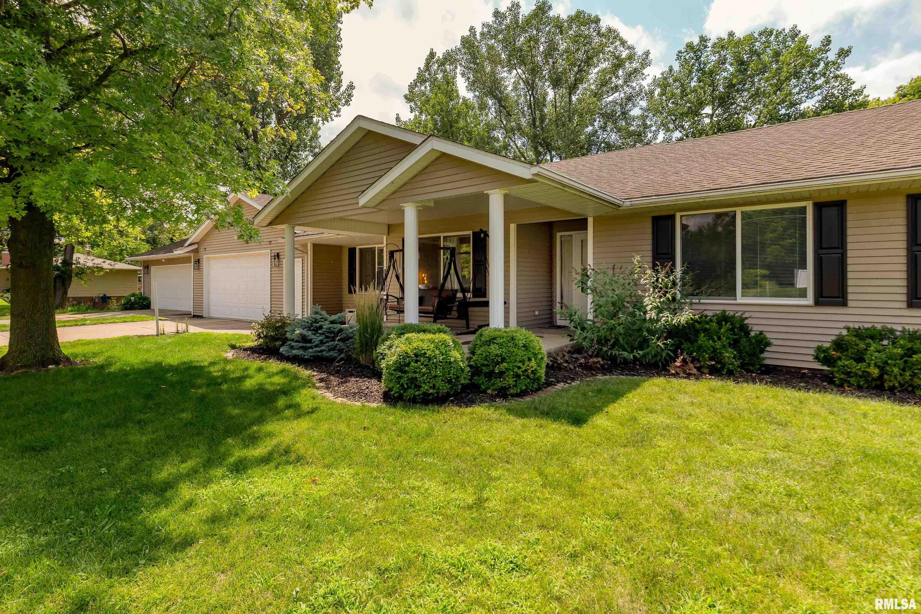 280th Ave, Le Claire, IA 52753