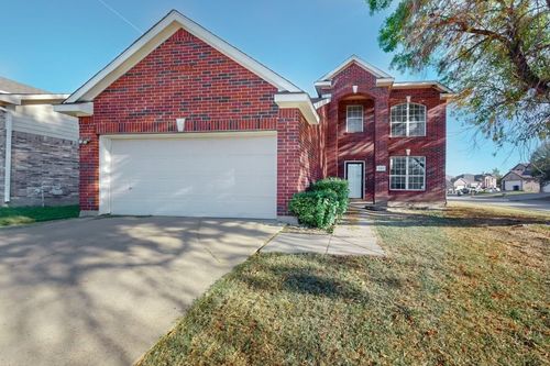 801 Gillon Dr, Arlington, TX, 76001-7354 | Card Image