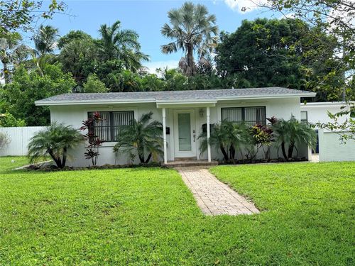 400 Ne 26th Dr, Wilton Manors, FL, 33334-2016 | Card Image