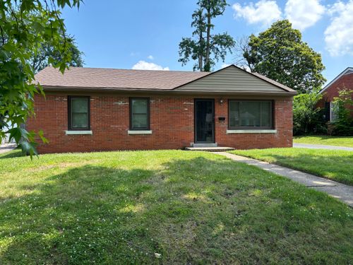 817 Della Dr, Lexington, KY, 40504-2319 | Card Image