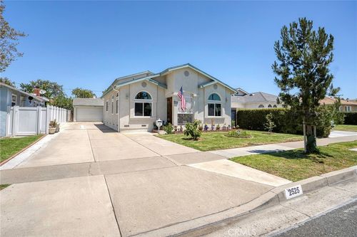 2525 W Olive Ave, Fullerton, CA, 92833-3537 | Card Image